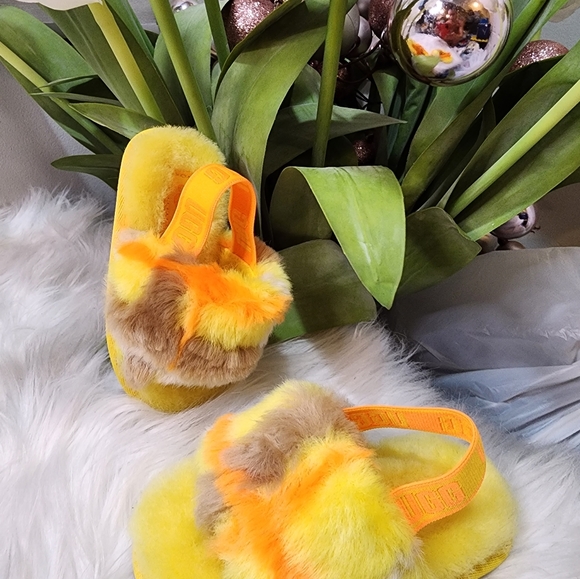 UGG FLUFF YEAH SLIDE Toddler Shoes plaid punk sandal new - Picture 5 of 6